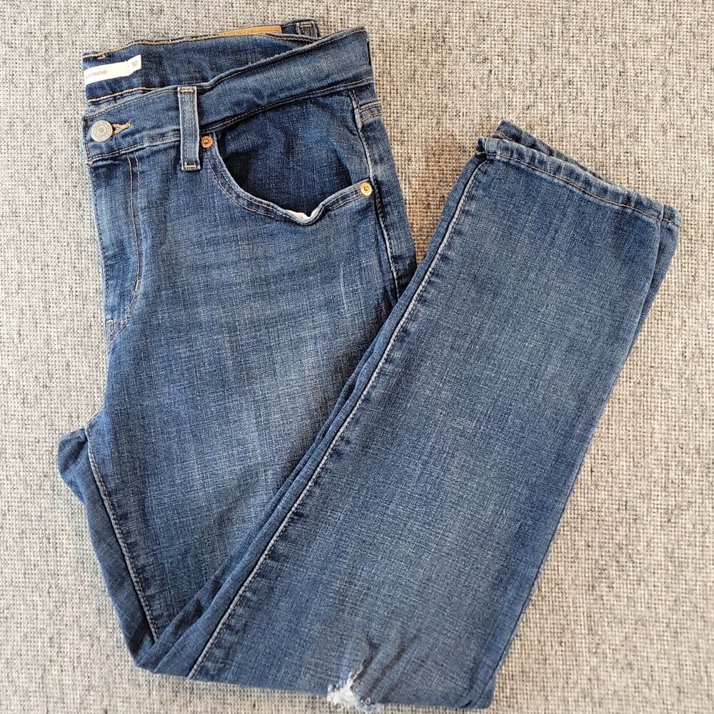 Levi's Boyfriend Jeans Women's Size 30 Medium Wash Blue Distressed Ripped
